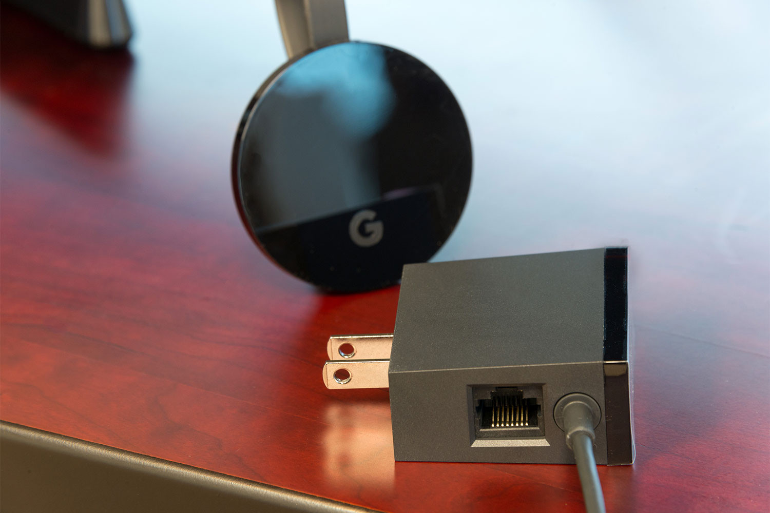 Google’s Chromecast Ultra ethernet  by www.vipstech.com